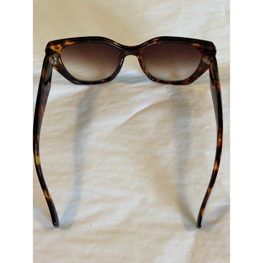 Prada Havana / Tortiseshell 52 16 142 Sunglasses - Like new - Picture 8 of 10